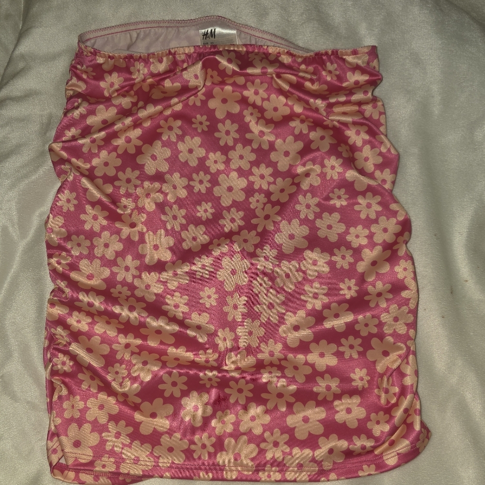 H&M Pink Cream Ruched Pencil Skirt Mini